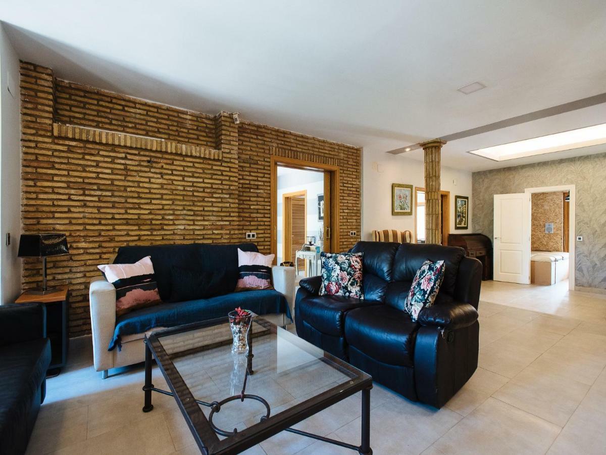 Divi Apartments Villa Reyes Mairena del Aljarafe Eksteriør bilde